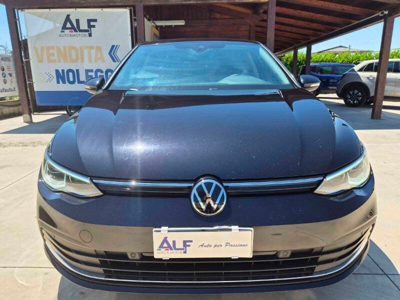 VOLKSWAGEN Golf 8ª serie